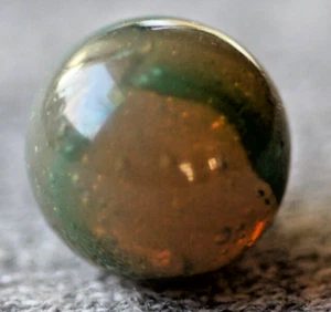 Akro Agate Green Ribbon Swirl Toy Marble, Fire Opal Base #188 - Picture 1 of 4