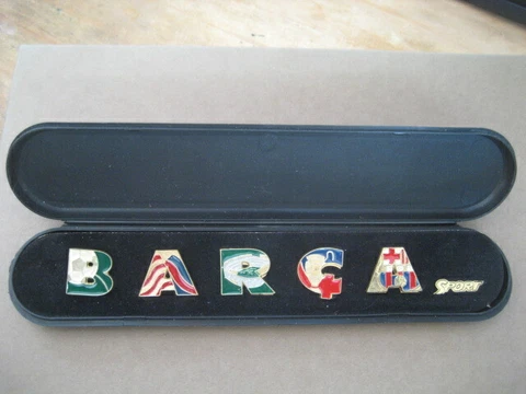 Vintage Antique Case 5 Pins Football Club Barcelona. Barça Cover