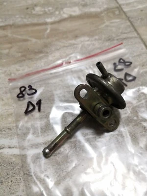 Toyota Previa 1995 2.4/Fuel Injector Pressure Regulator/2328076010 Foto 1 de 4