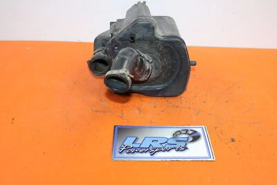 1999 SUZUKI QUADRUNNER 160 LTF160 2X4 CAIXA DE FILTRO DE ENTRADA DE AR FORMATO ÁSPERO - Imagem 1 de 4