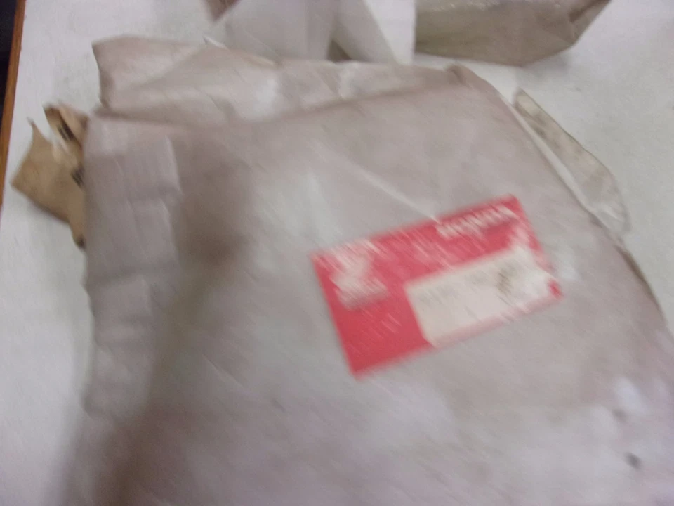 OEM Honda  76156-752-J00 COVER LEFT SIDE BELT COVER - Image 1 of 1