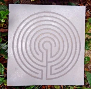 Stampo per placca meditazione labirinto plastica cemento stampo per intonaco 12' x 11" x 3/4" - Foto 1 di 6
