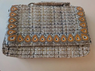 Bandolera America & Beyond Bolso de Tweed con Cuentas Cadena Color Bronce Nueva sin Etiquetas Foto 1 de 4