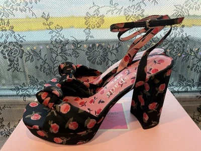 Kate Spade New York-Zapatos de Vestir Negros con Estampado Rosa-Tacón Bloque Talla 8 Foto 1 de 4