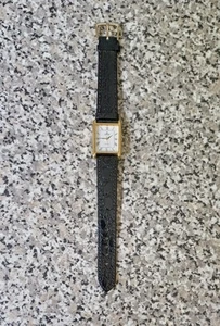 Vintage LORUS SEIKO Tank 25x34mm Quartz Watch Gold White, New strap and battery - Picture 1 of 10