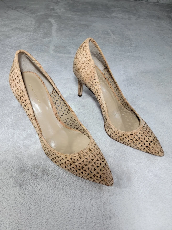 Женские туфли-лодочки Ann Taylor 6,5 М бежевые пробковые лазерная резка без шнуровки с заостренным носком на каблуке классические - Изображение 1 из 4