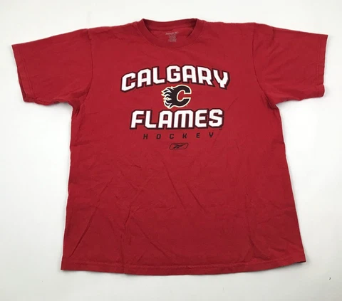 Calgary Flames Shirt Size Medium M Red Tee Short Sleeve NHL Hockey Reebok Adult Cover