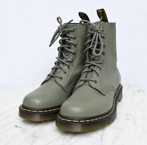 Dr. Martens 1460 Virginia Leather Motorcycle 8-Eye Punk Boots Womens Sz 8 NEW - Picture 1 of 10
