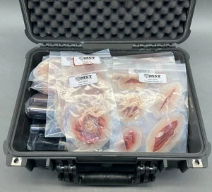 Moulage Science & Training-Bleeding Wounds Skills Trainer MST-72 kit + extras - Picture 1 of 16