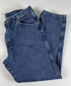 Wrangler Mens Size 38 X 30 Regular Fit Medium Wash Heavy Denim Work Casual - Picture 1 of 12
