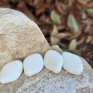 19mm Vintage German Glass Beads Solid Cream Color - Picture 1 of 3
