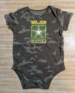 Topsville Baby Junge Größe 3-6 Monate Baumwollmischung Camouflage Major Cutie Body - Bild 1 von 1