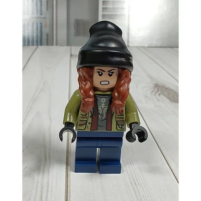 Lego Maisie Lockwood Minifigure Mini Figure from Jurassic World 76946 - Image 1 of 3