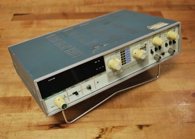 Fluke 1952B Counter Timer - USED - Image 1 of 4