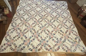 ANTICA TRAPUNTA MATRIMONIALE FEDE NUZIALE 75 “X 78” ALCUNI FORI/MACCHIE - Foto 1 di 8