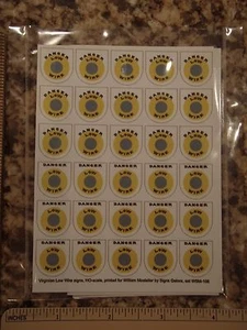 Letreros "Low Wire" de Virginian Railway, en azul, amarillo y negro, sobre estireno  - Imagen 1 de 3