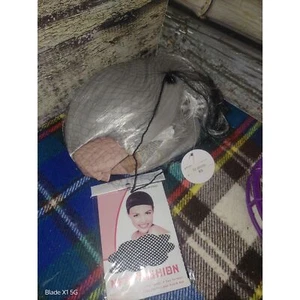 Peluca y gorra corta gris plata calva - Imagen 1 de 2
