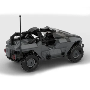 MOC: Futuristic Combat Military Light Utility Vehicle Model 266 Pieces - Picture 1 of 5