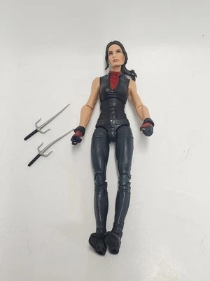 Figura de 6" Marvel Legends ELEKTRA con armas Daredevil Man-Thing BAF Foto 1 de 4