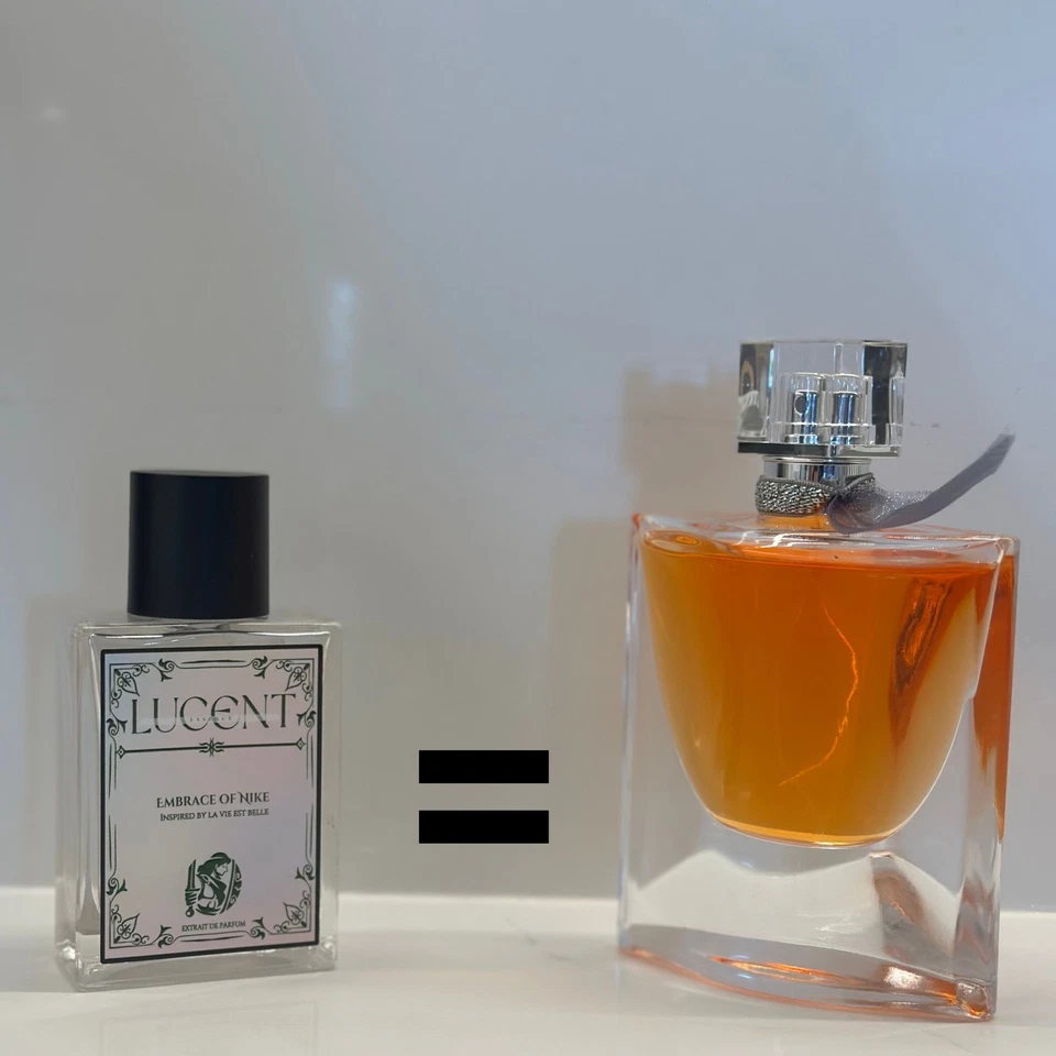 Embrace of Nike - Por Lucent Essence (50 ml / 1,7 OZ) Foto 1 de 4