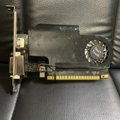 ZOTAC Nvidia GTX 745 4GB DDR3 DVI HDMI Foto 1 de 3