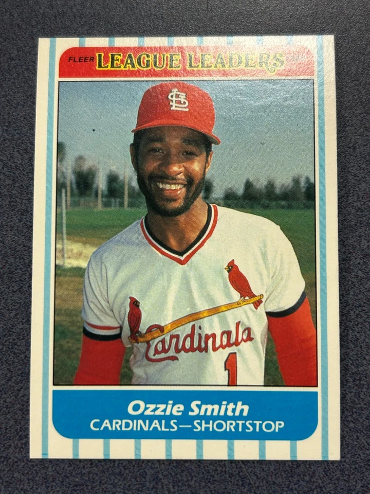 1986 Fleer League Leaders Ozzie Smith @QJ42 - Image 1 of 1