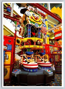 Cartolina Minnesota MN Bloomington Mall of America Lego Imagination Center Clock - Foto 1 di 2