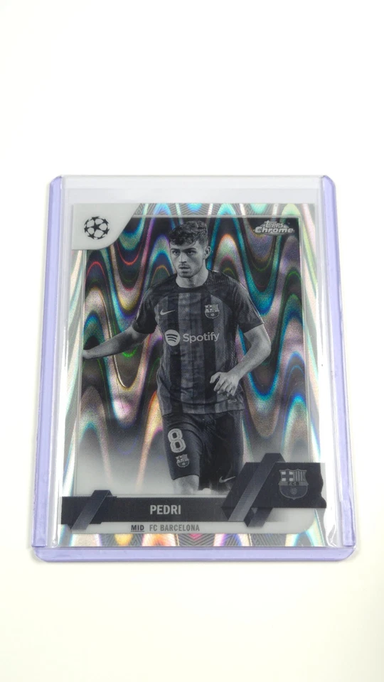 Topps Chrome UEFA Club Competitions Black and White RayWave Trading cards - Image 1 of 1