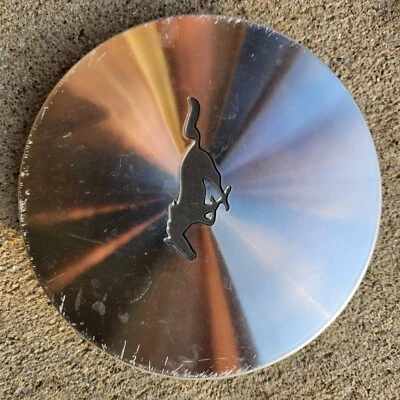 Tapa central Ford Mustang, aluminio mecanizado, 1996-1998 pieza # F7ZC 1A096 AA 02 Foto 1 de 3