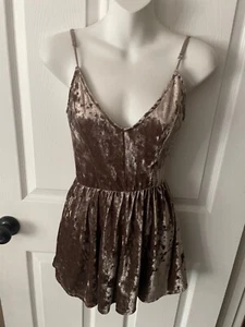 LA Hearts Velour Shorts Romper Womens Size S Boho Glam Brown Strappy - Picture 1 of 5