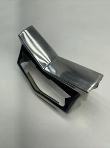 1959 Chevrolet El Camino And Wagon Tailgate Emblem Bezel Molding Nice k4 - Picture 1 of 8