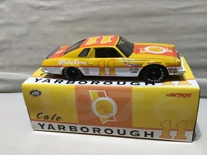 YARBOROUGH CALE #11 HOLLY FARMS 1976 1/24 CHEVROLET MALIBU STOCK CAR ACTION - Picture 1 of 7