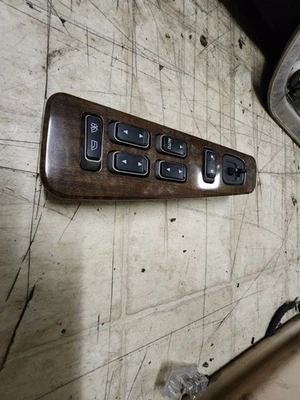 2003 04 05 2006 07 08 09 2010 2011 Lincoln Town Car Master Windows Switch marrón Foto 1 de 3