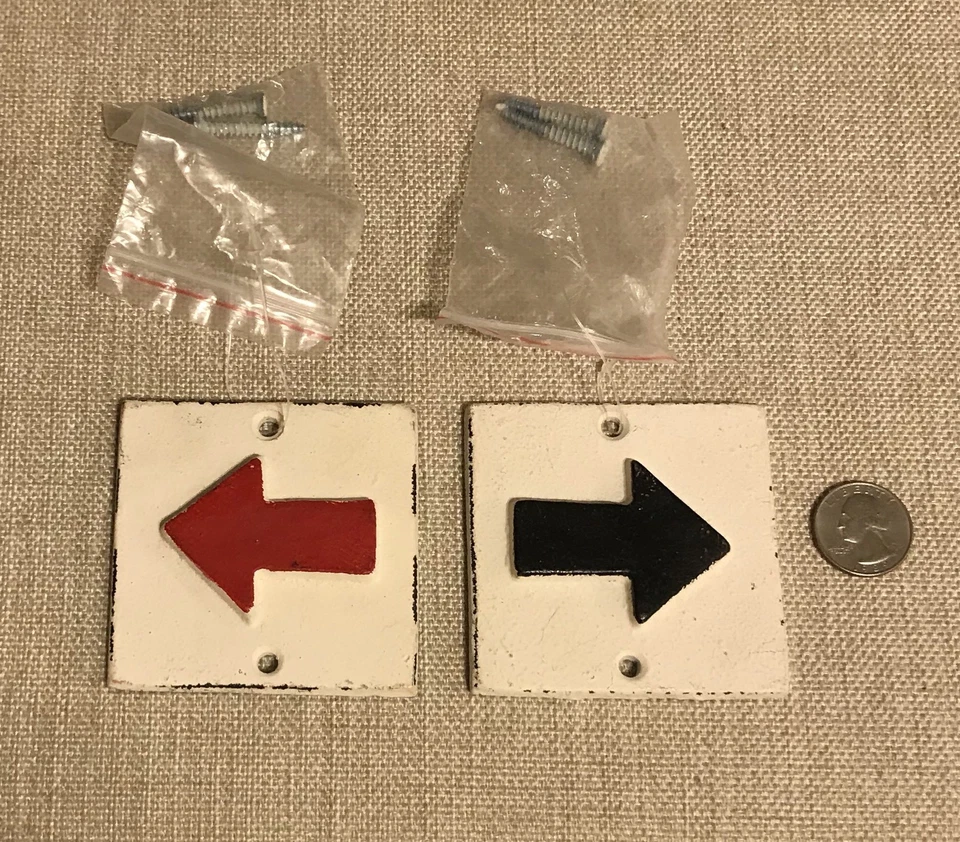 Creative Co-op Arrows Red & Black Cast Iron Wall Sign - Set Of 2 NEW - Image 1 of 3