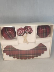 Dillard’s Holiday Christmas Southern Living 48 Piece Plaid Cupcake Kit Set - Picture 1 of 5