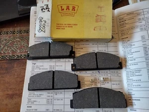 PASTILLAS DE FRENO DELANTERAS - SE ADAPTA A: FIAT 850 SPORT COUPE SPIDER & 124 & LANCIA MONTE CARLO - Imagen 1 de 4
