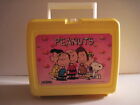 Peanuts Plastic Lunchbox with Thermos Used Charles Schutlz Charlie Brown Snoopy