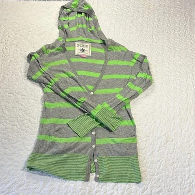 Cárdigan ROSA Victoria's Secret a Rayas con Capucha Botón Talla Mediana Foto 1 de 4