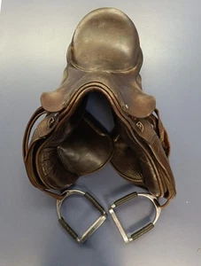 Sella Shireoak. sella in pelle con staffe. - Foto 1 di 5