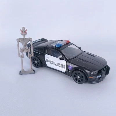 Transformers Barricade Complete 2007 Movie TFTM Deluxe Class - Image 1 of 4