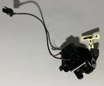 Actuador de bloqueo de pestillo de maletero Chevrolet Cavalier Sunfire 2002-2005 22695935 OEM Foto 1 de 4