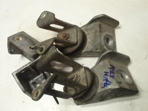 1997 Yamaha Vmax 500 600 Twin Snowmobile Engine Mounts Mount XTC SX SXR Venture - Picture 1 of 2