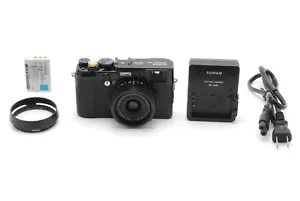 【N MINT+++】Fujifilm X100 12.3 MP Digital Camera Black 23mm f/2 From JAPAN - Picture 1 of 12