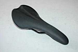 Racing Bike Saddle 270/135mm 293g Black Tri Triathlon Road Time Fast USA Shipper - Picture 1 of 13