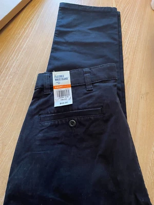 Dockers Men's Slim Fit Ultimate Chino with Smart 360 Flex 29W x 32L BLACK NEW - Image 1 of 4