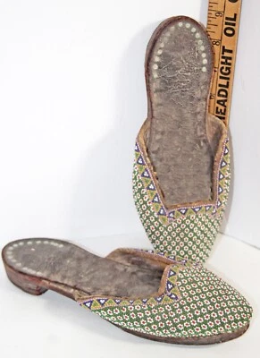 Zapatillas antiguas vintage de vidrio para boda con cuentas chinas asiáticas Foto 1 de 4