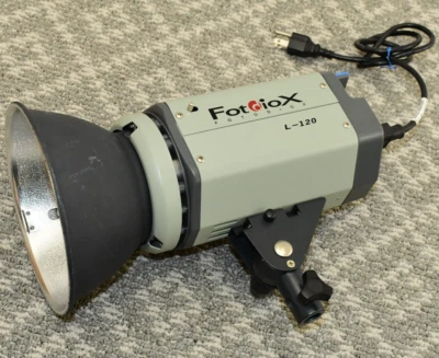 Vintage Fotodiox L-120 Studio Photography Camera Light & Flash Fixture Unit - Image 1 of 4