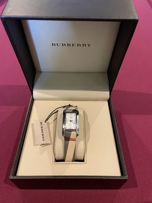 Relógio feminino Burberry BU1062 pulseira feminina Heritage Check feita na Suíça com 100 pés - Imagem 1 de 4