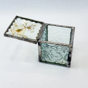 Vintage Etched Glass Trinket Box with Pressed Flower Lid Jewelry Holder - Picture 1 of 11