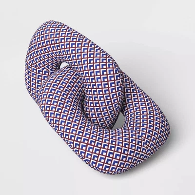 Almohada en forma de eslabón de cadena - Umbral Foto 1 de 3